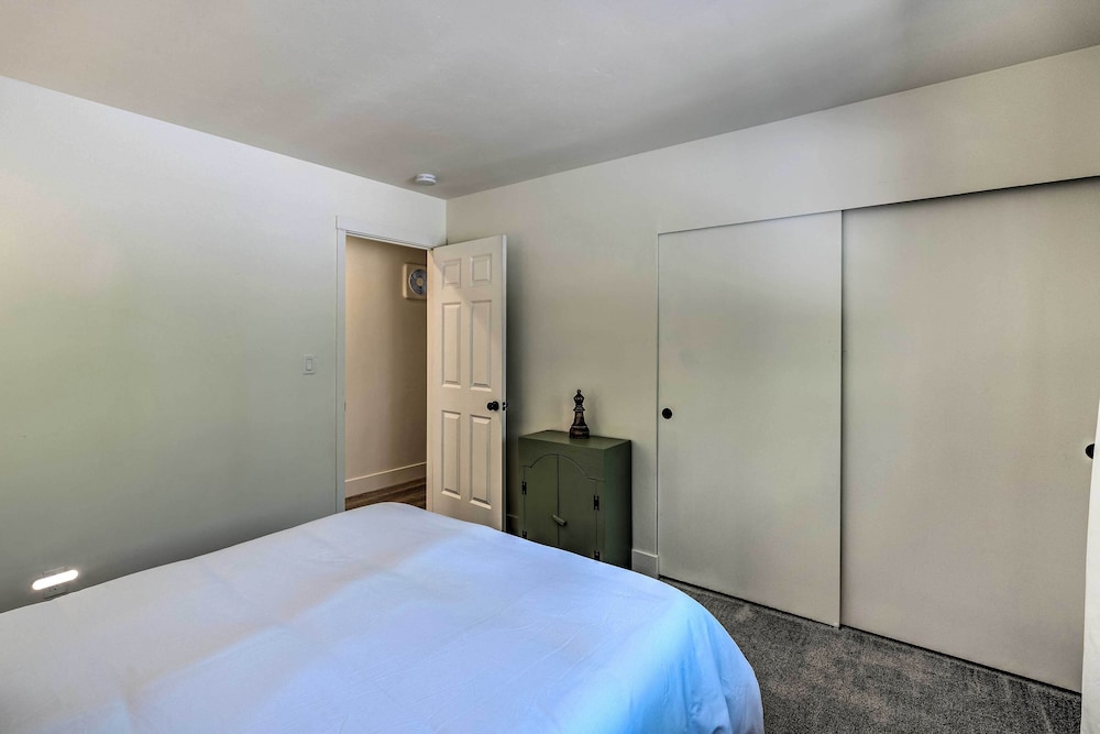 House (4 Bedrooms) photo 2