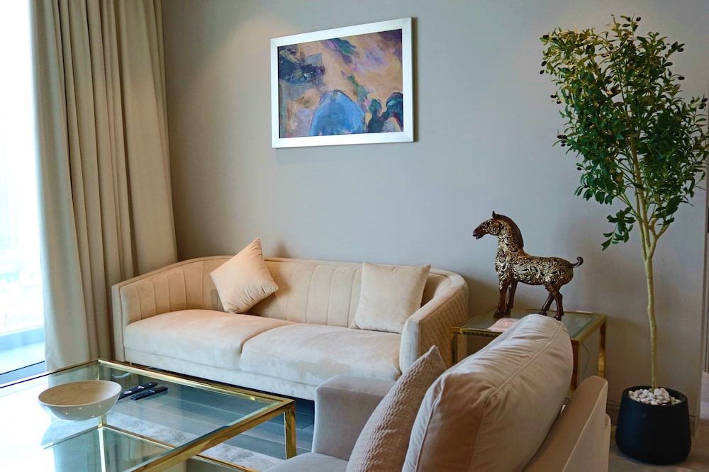 Family Apartment, Multiple Beds, 2 Bathrooms, Canal View photo 1