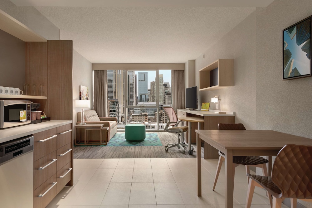 Suite, 1 Bedroom, City View