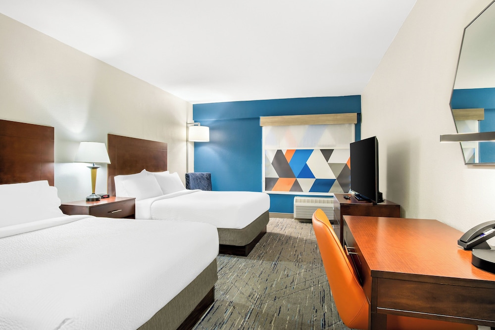 Standard Room, 2 Queen Beds, Accessible (Communications) - Photo 3