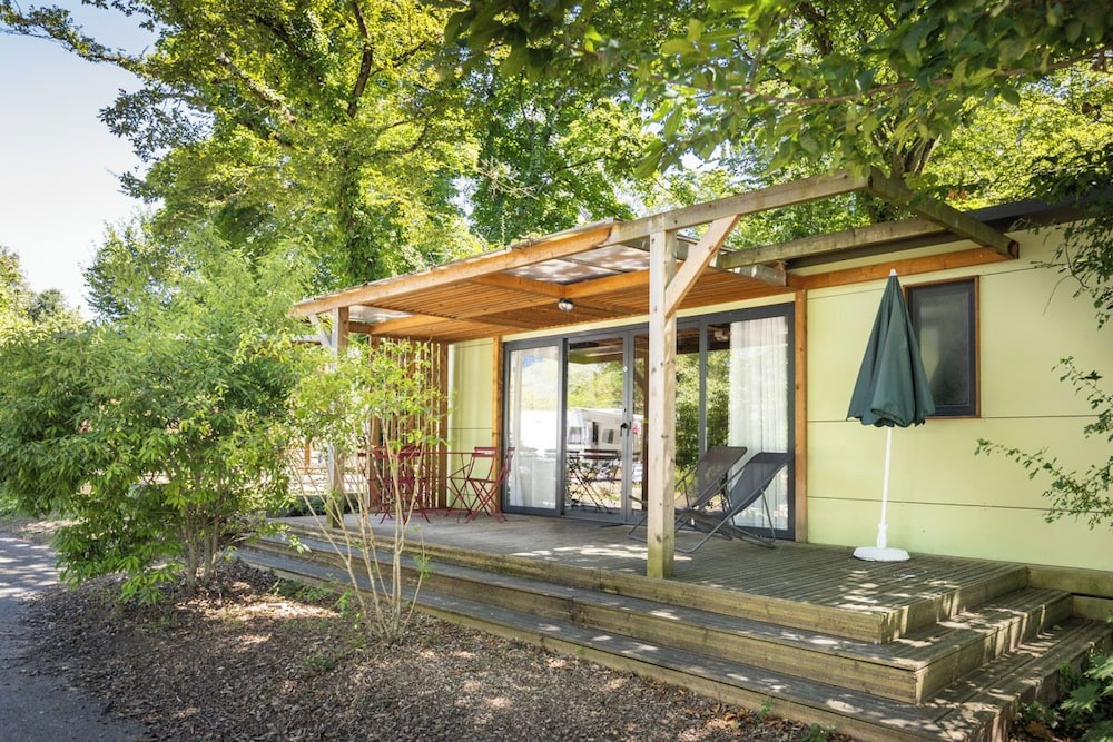 Mobile Home photo 1