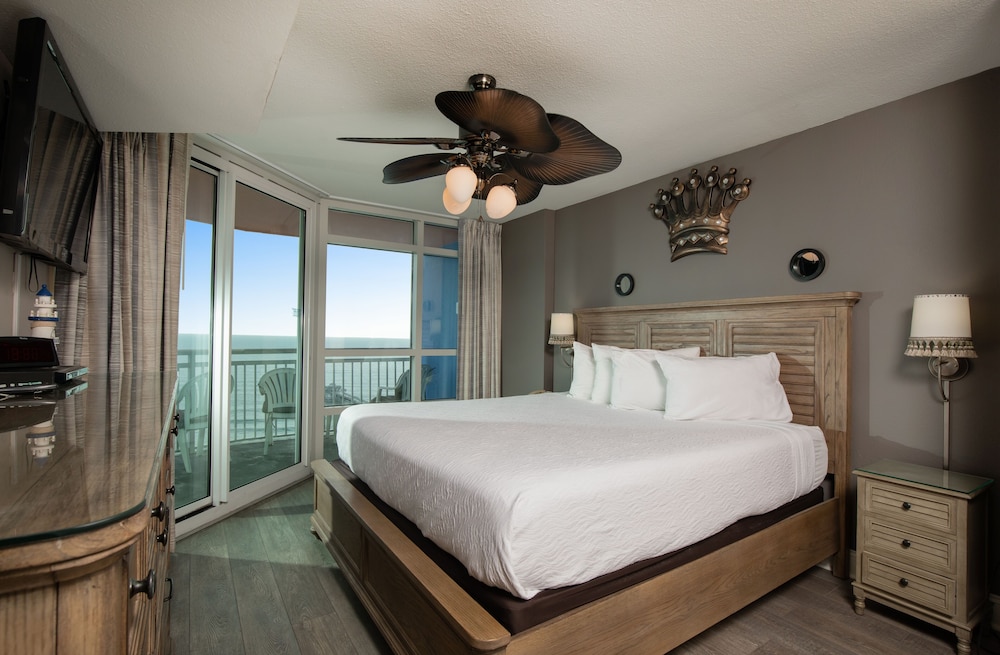 Standard Condo, 3 Bedrooms, Partial Ocean View photo 3