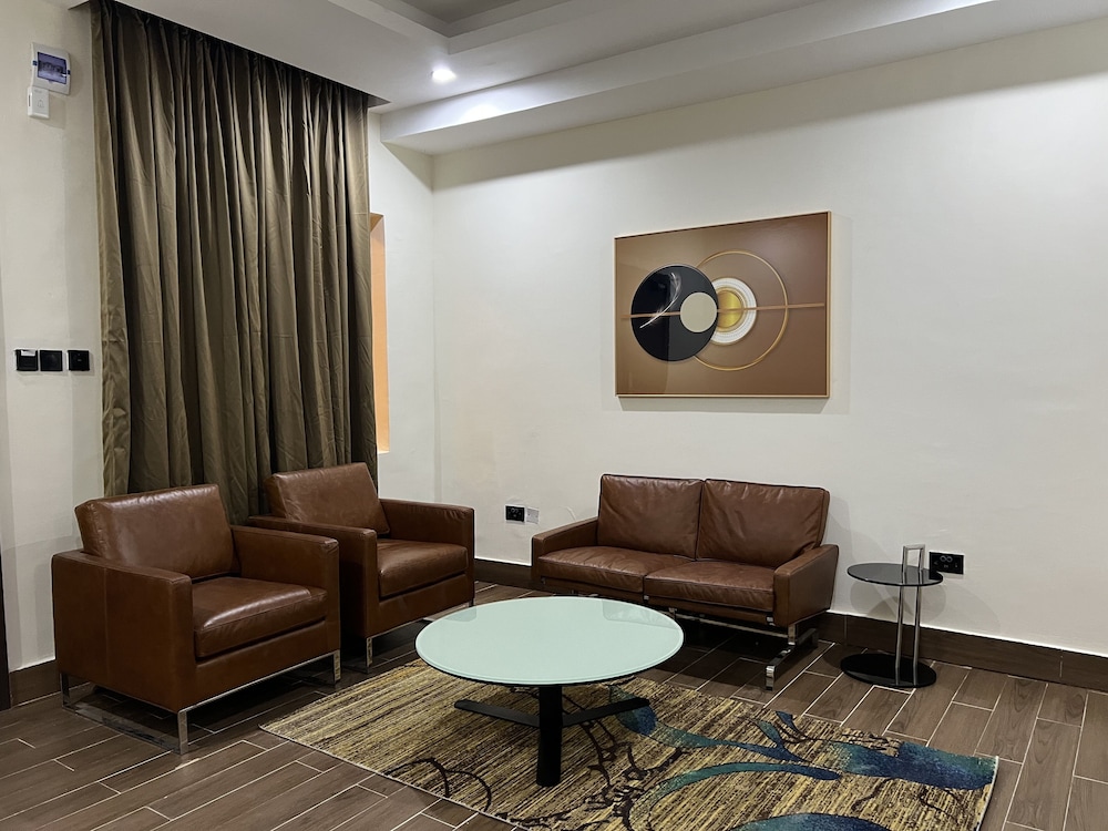Luxury Studio Suite photo 2