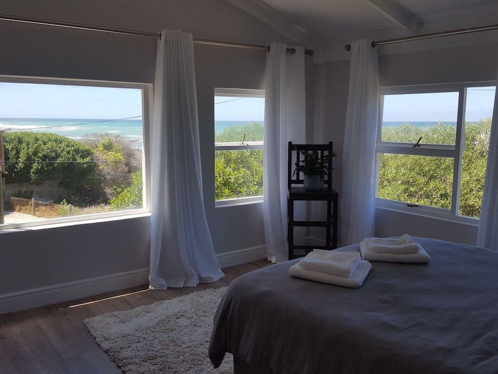 Suite, 2 Bedrooms, Private Bathroom, Ocean View photo 1