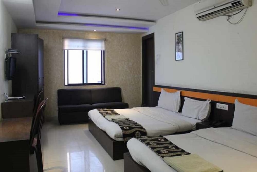 Deluxe Double Room photo 2