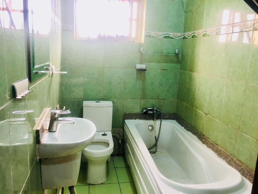 Business Suite photo 2