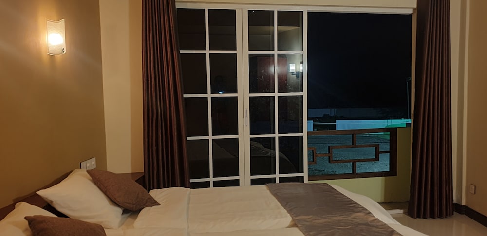 Family Room photo 1
