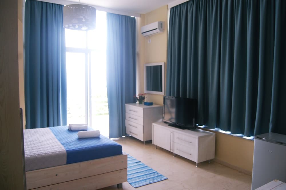 Triple Room with Sea View