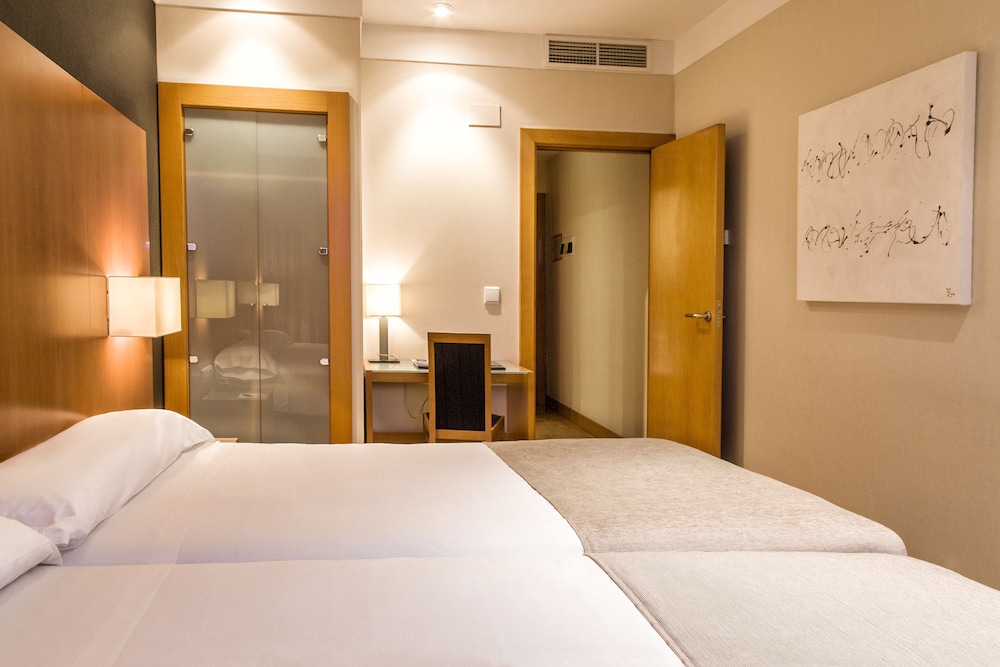 Double Room - Photo 4