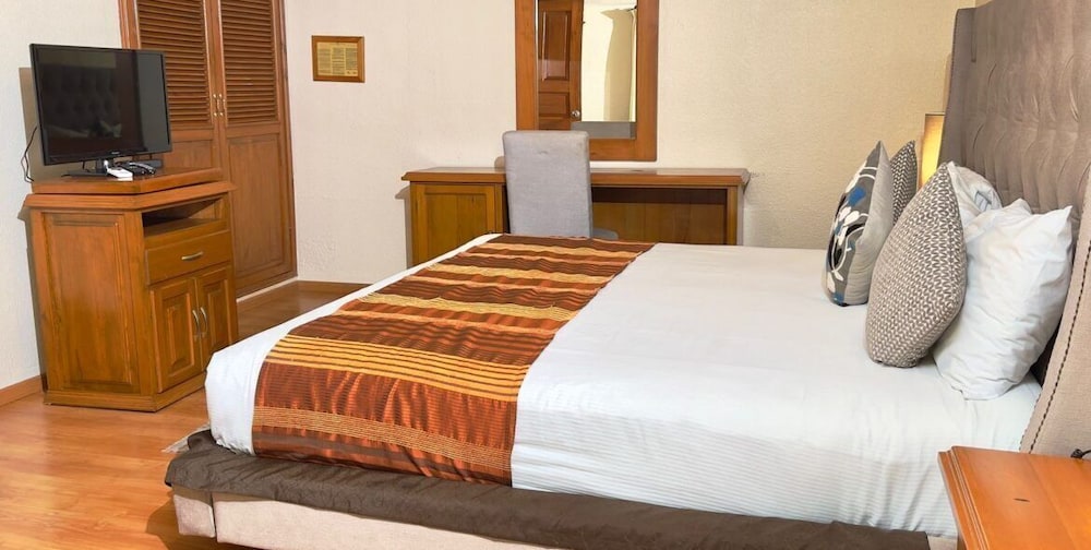 Comfort Room, 1 King Bed photo 1