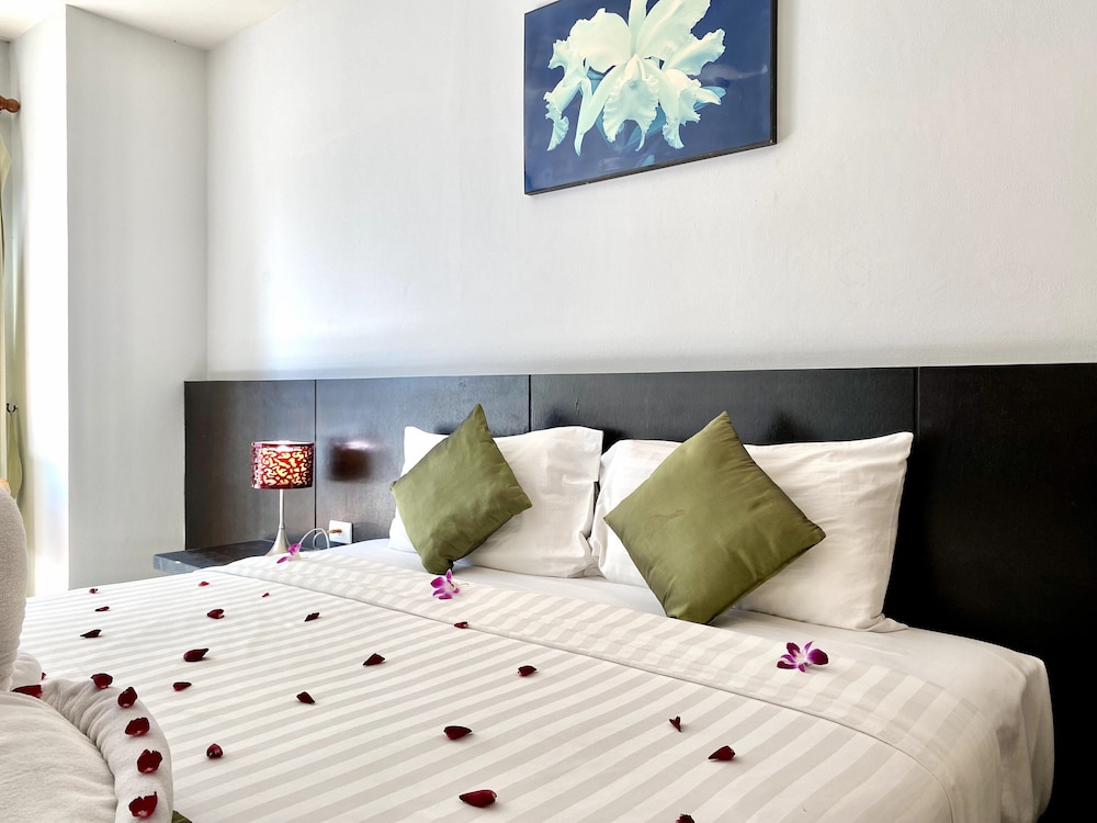 Standard Double Room - Photo 18