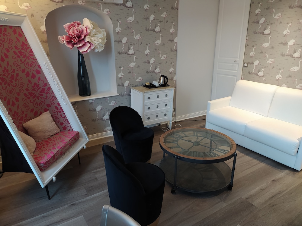 Comfort Suite photo 2