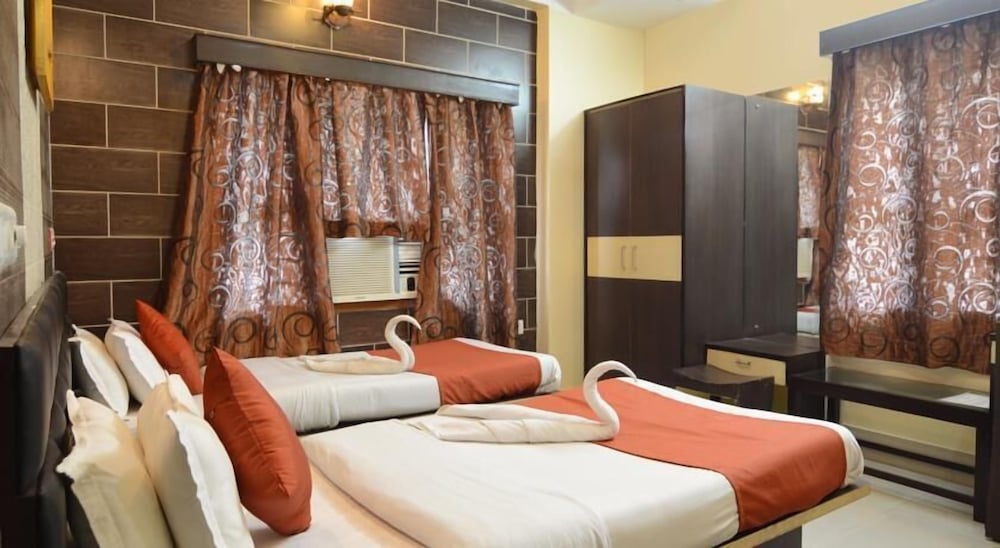 Premium Room, Multiple Beds, Accessible, Non Smoking photo 1