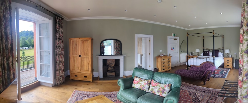 Honeymoon Suite, Balcony, Lake View (Placefell Suite)