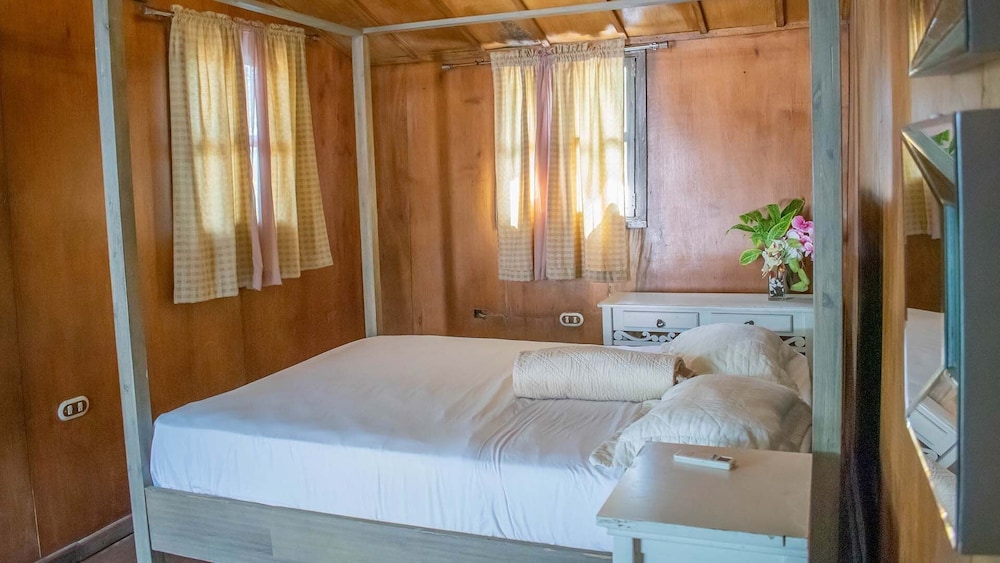 Villa photo 2