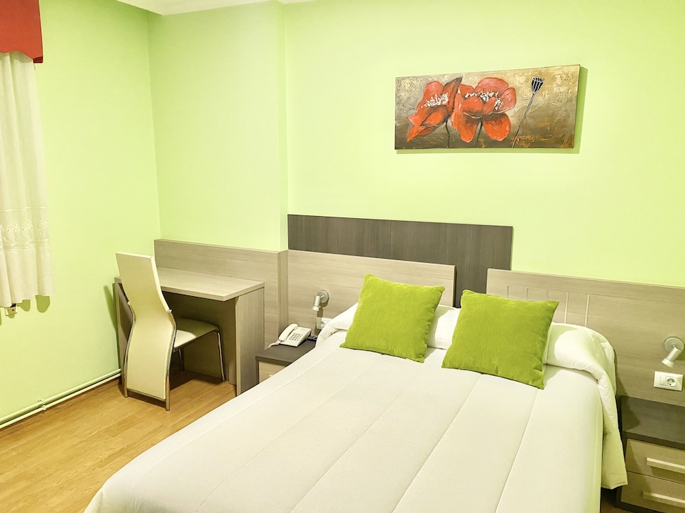Habitación doble standar, una cama matrimonial - Photo 7
