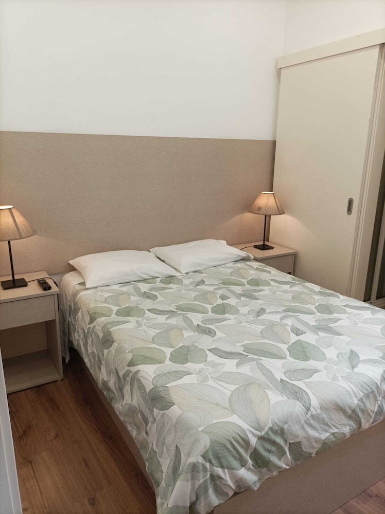 Basic Room, without window