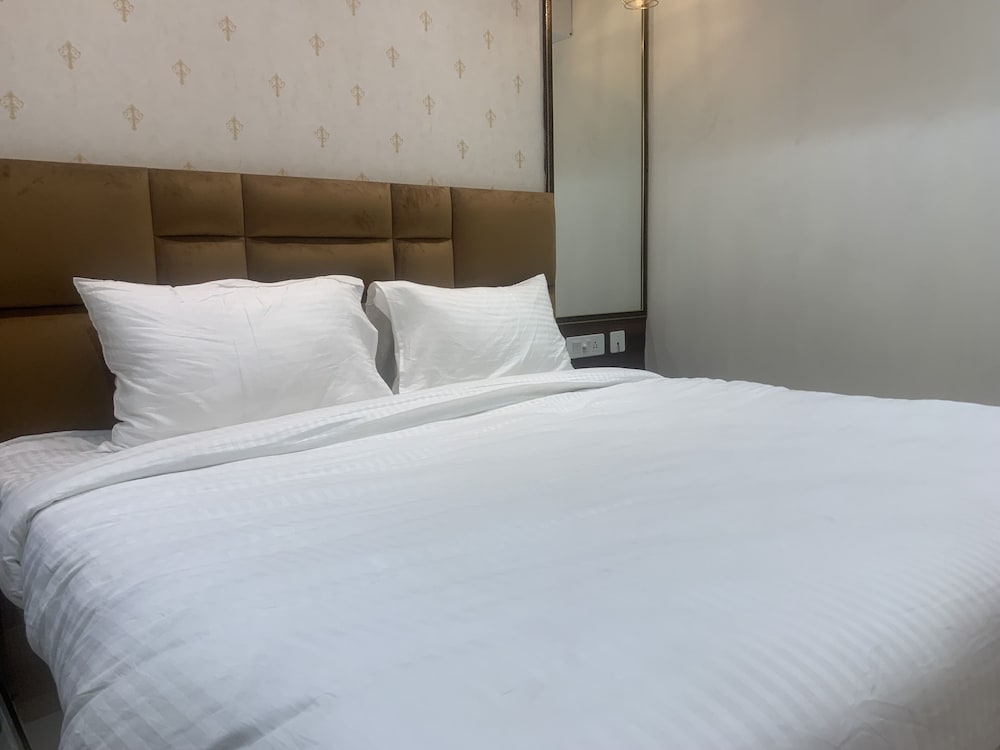 Standard Double Room - Photo 6