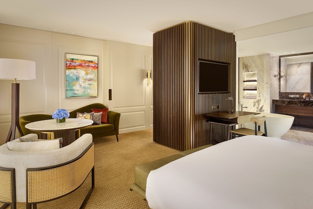 Suite, 1 Bedroom, Balcony (Balcony)