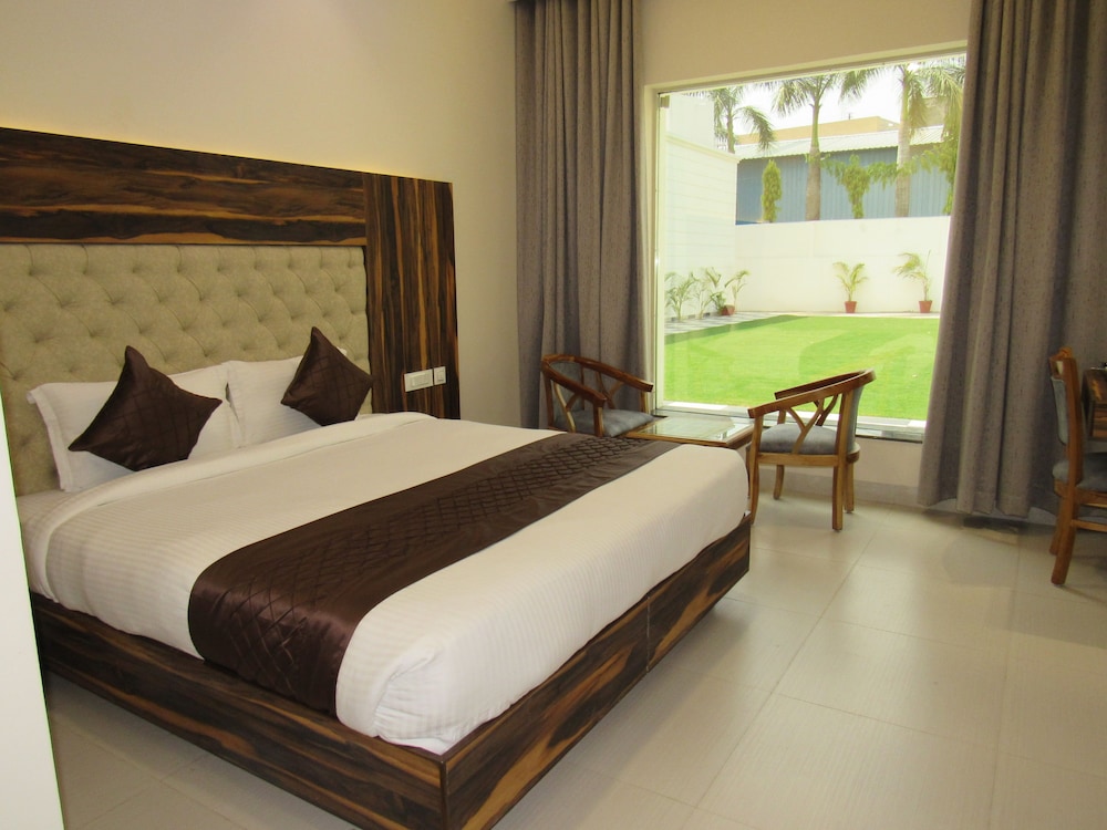 Executive Room, Non Smoking, Private Bathroom