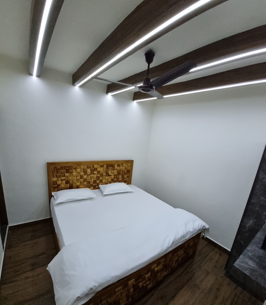 Deluxe Double Room - Photo 3
