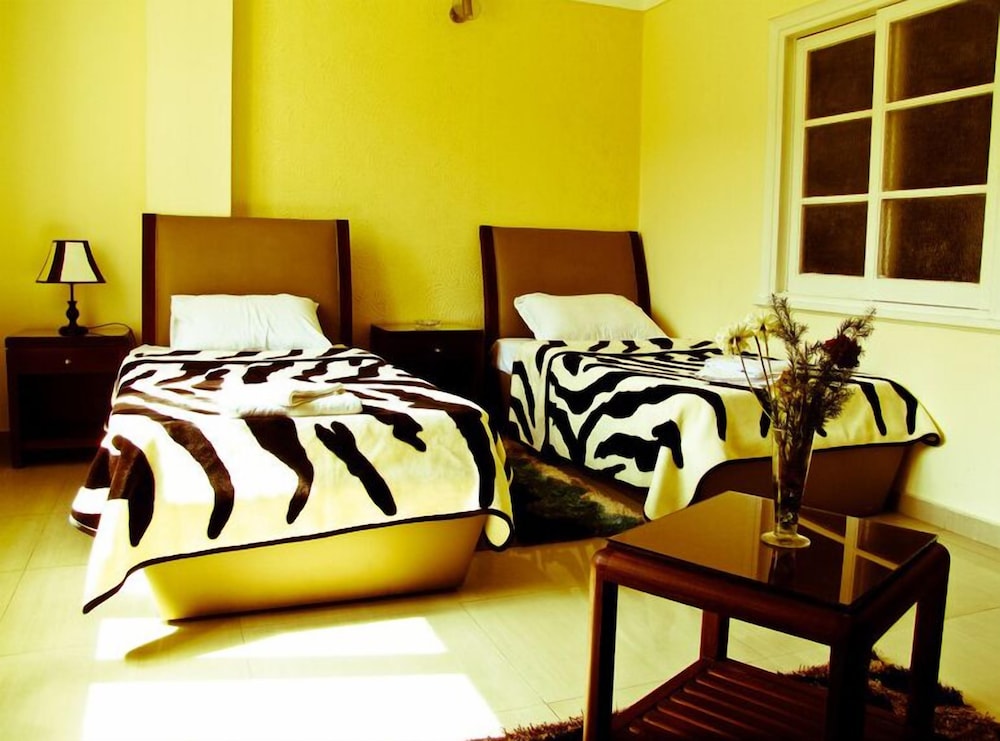 Family Apartment, 3 Bedrooms, Tower photo 3