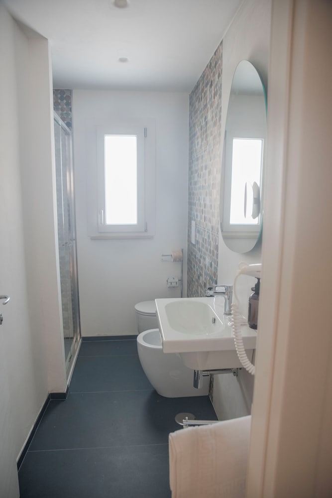 Superior Double or Twin Room, Sea View photo 2
