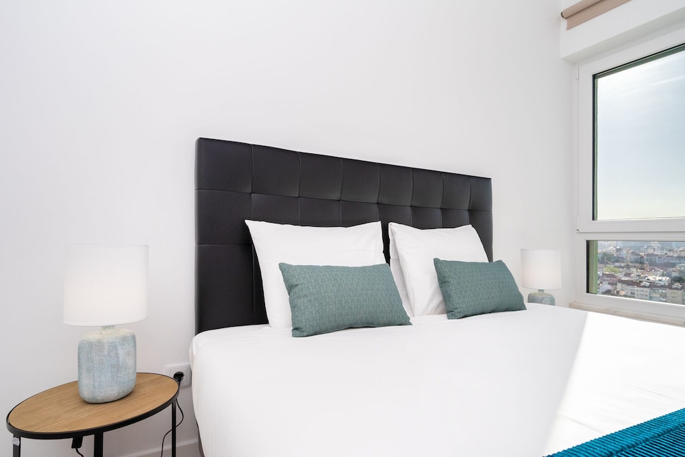 Apartment, 2 Bedrooms (10B)
