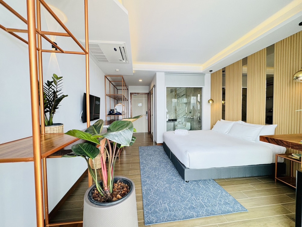 Premium Deluxe Double Room - Photo 22