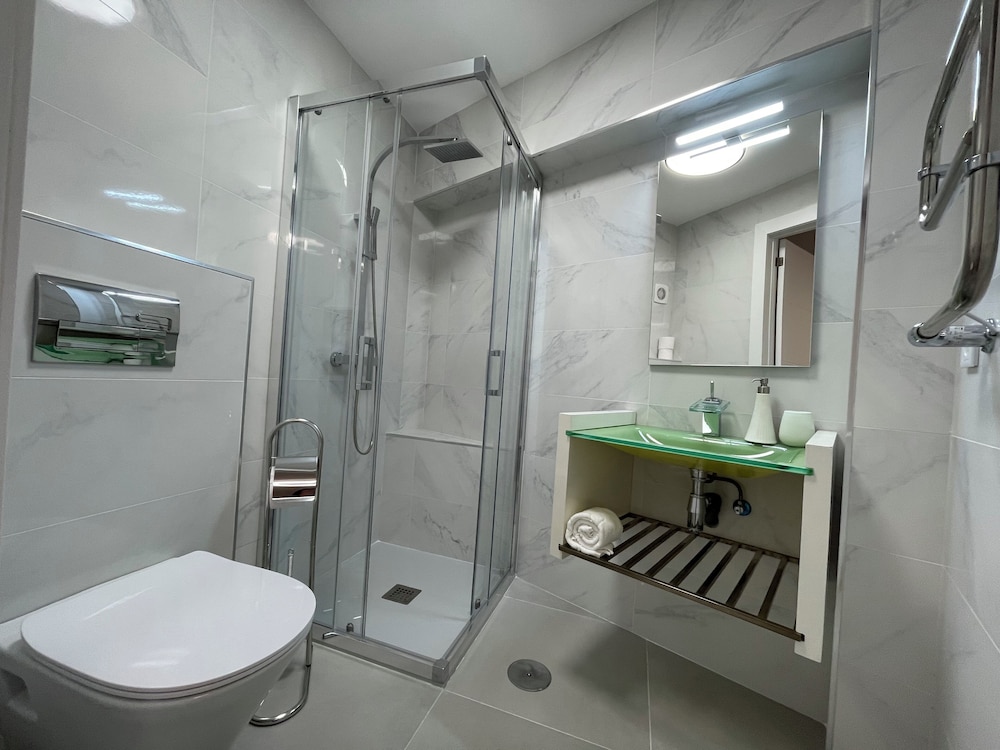 5. Annelie - Deluxe Double Room photo 3
