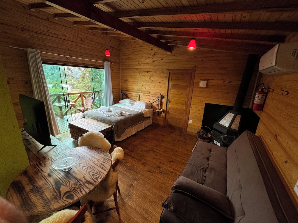 Chalet, Mountain View photo 1