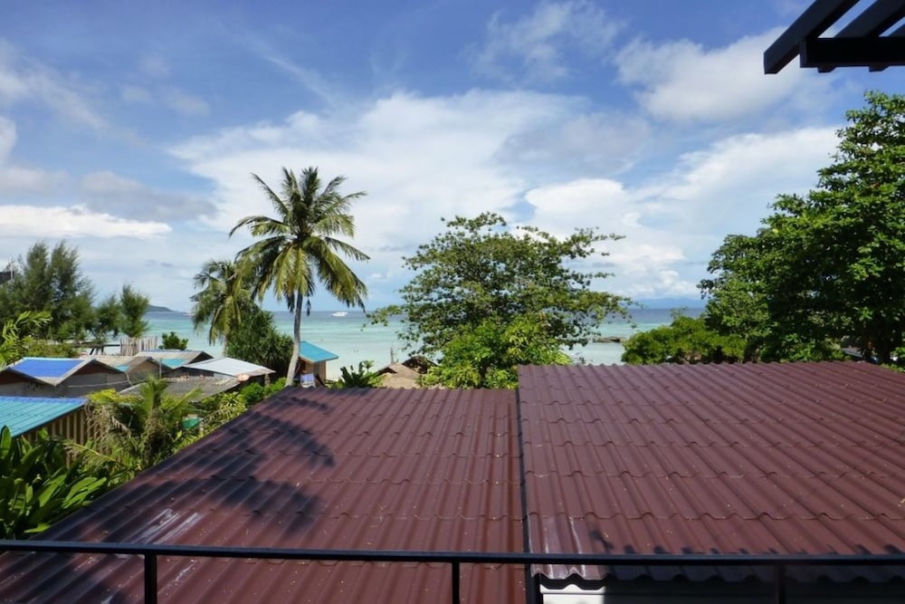 Sea View Room photo 2