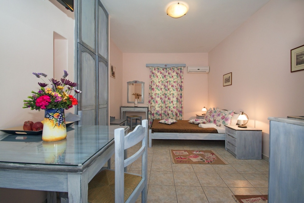 Comfort Room photo 3