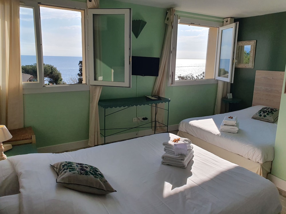 Superior Quadruple Room