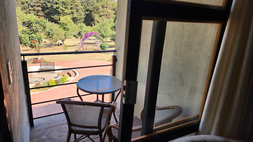 Room, Patio, Garden View photo 1