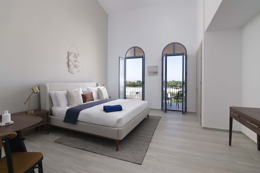 Available room