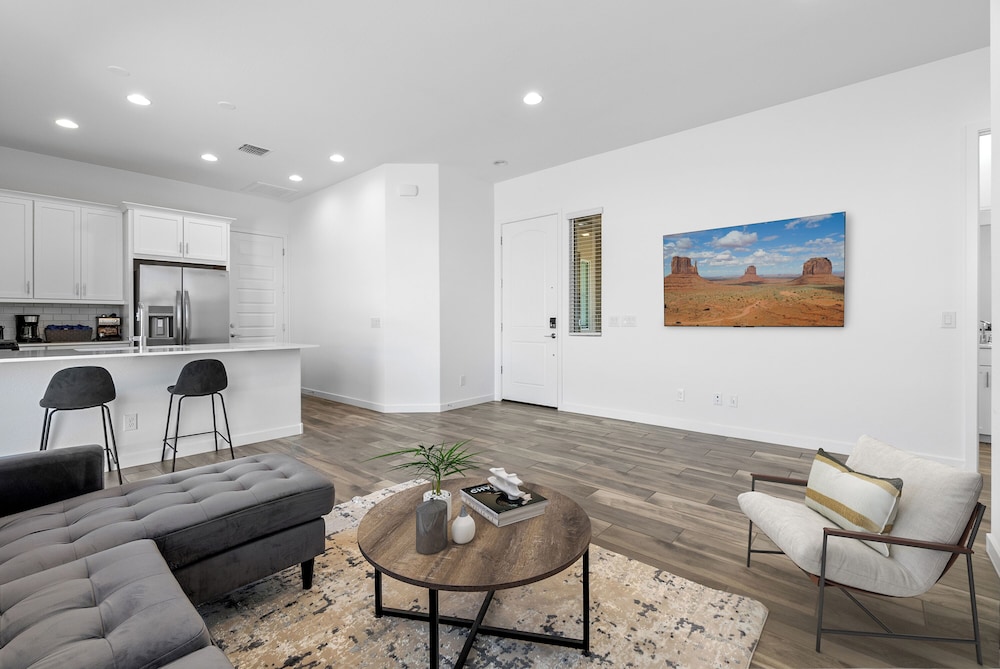 Classic Apartment photo 1