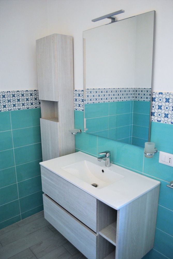 Premium Triple Room, Balcony photo 3