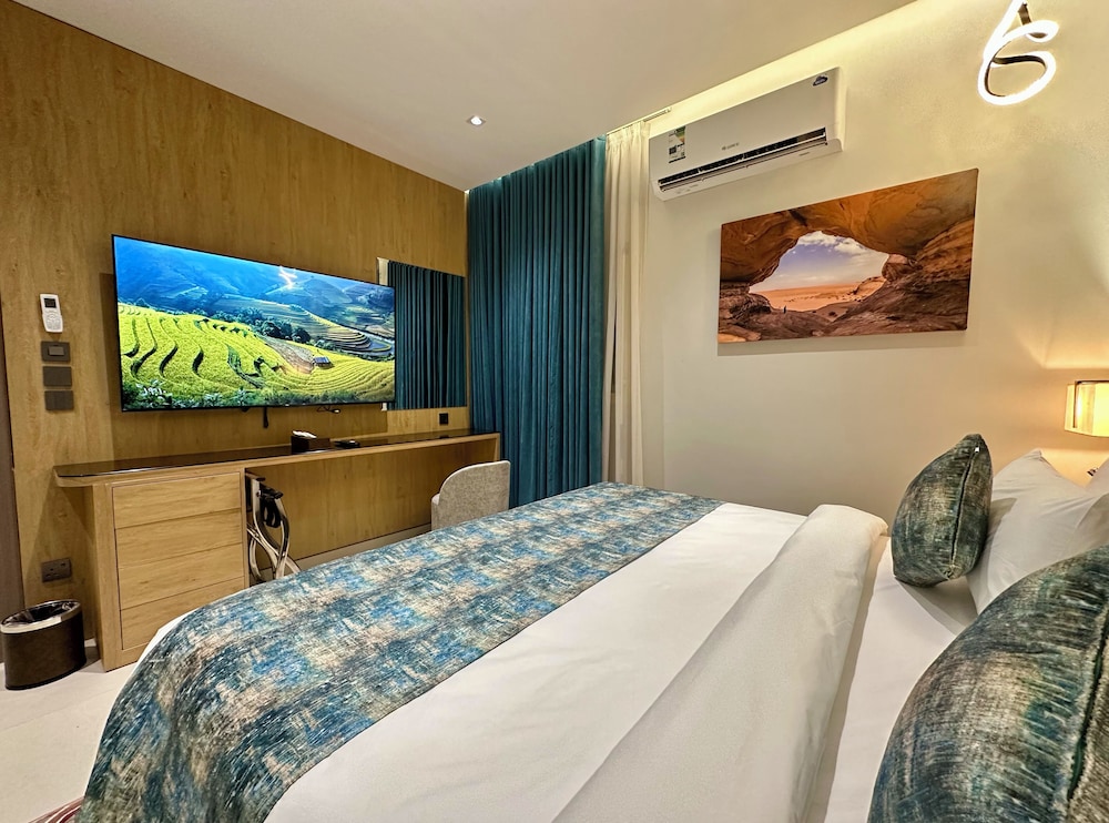 Deluxe Apartment, 3 Bedrooms - Photo 6