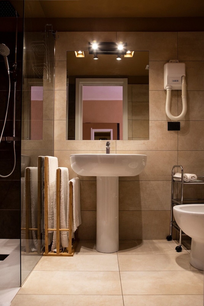 Superior Triple Room photo 3