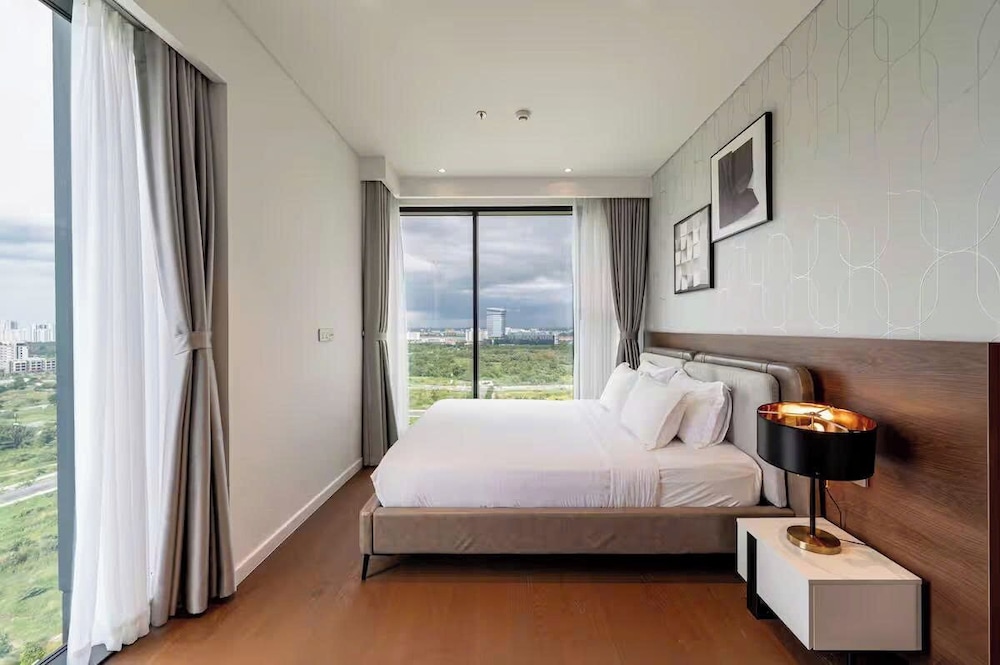 Deluxe Apartment, 2 Bedrooms, Balcony, City View