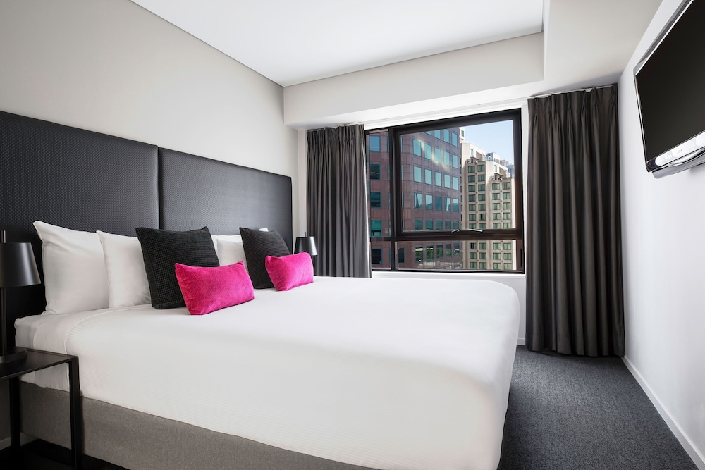 One Bedroom Apartment With Spa (Weekly Housekeeping) - Photo 1