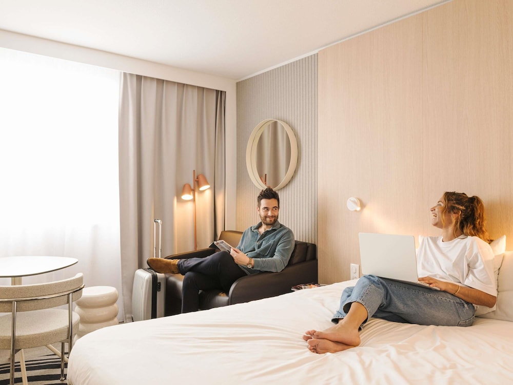 Superior Room, 1 Queen Bed, Accessible