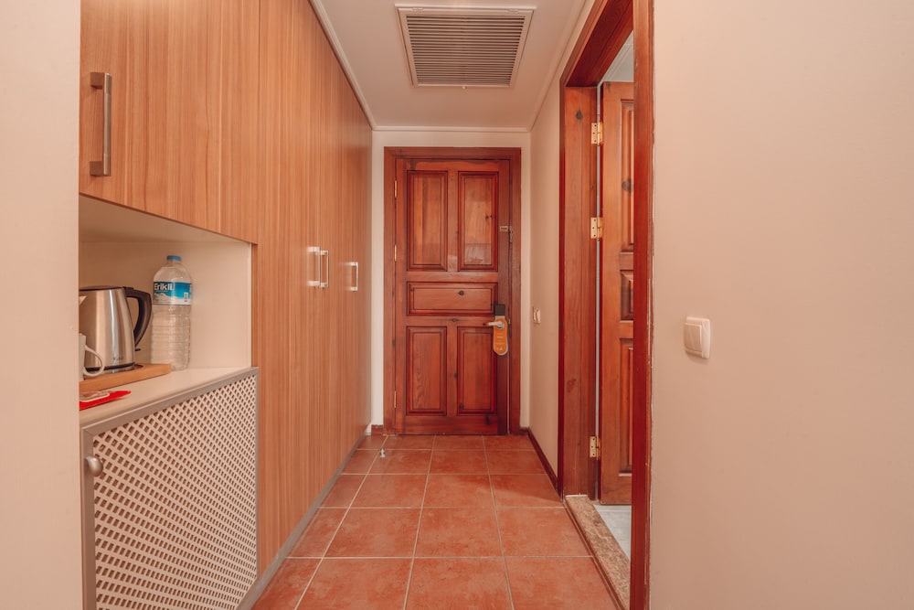 Standard Double Room - Photo 5