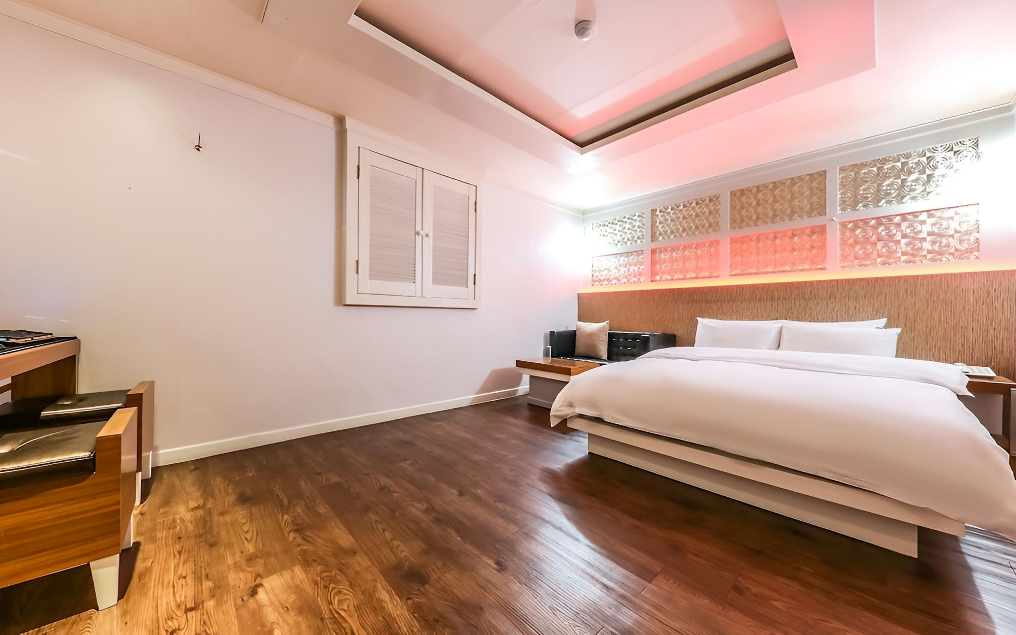 Room (Special room (No-Hard Couple PC)) - Photo 1