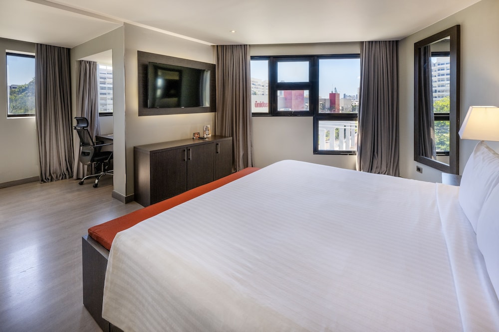 Deluxe Room, 1 Bedroom, City View
