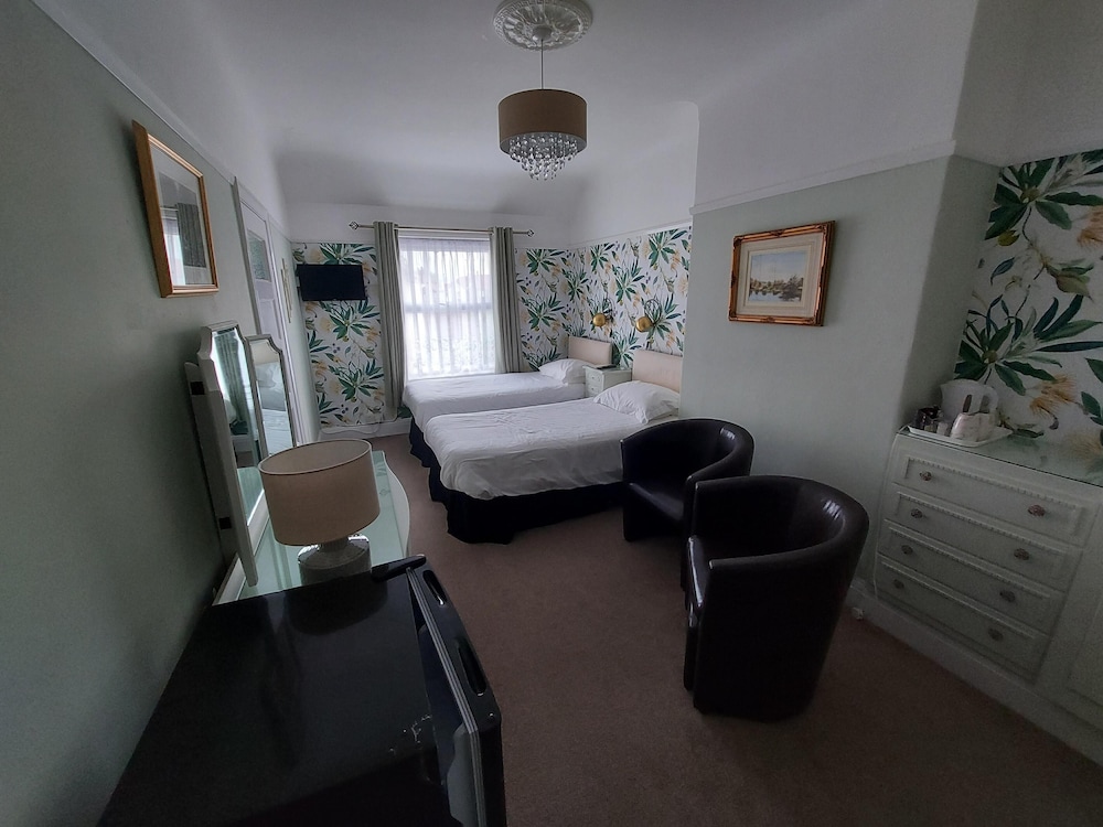 Twin Room, Ensuite (Beaumaris) photo 1