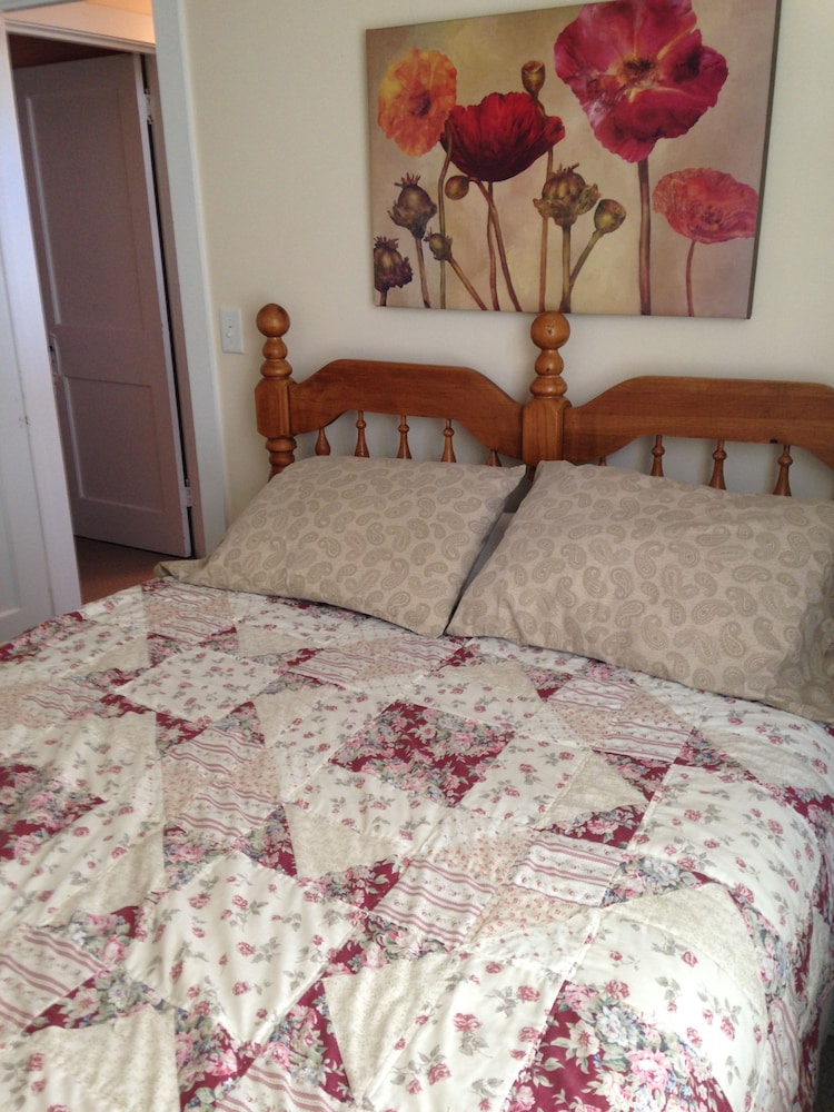 Standard Cabin, 4 Bedrooms, Non Smoking (The Ramsay House Ramsay, MI)