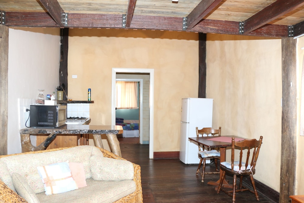 Ensuite Family Room photo 3