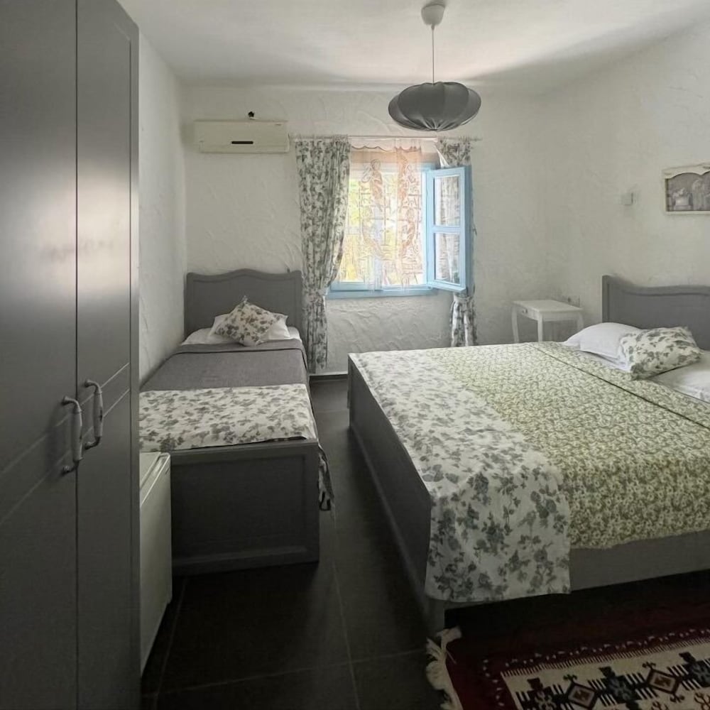 Quadruple Room photo 1